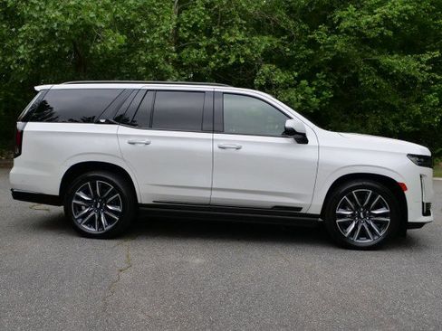 Used 2022 Cadillac Escalade Sport w/ Touring Package AWD/4WD image 41