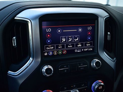 Used 2021 GMC Sierra 1500 SLT AWD/4WD image 49