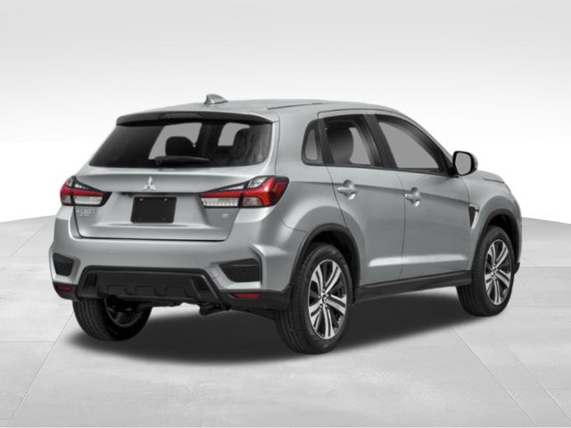 Used 2025 Mitsubishi Outlander Sport SE AWD/4WD image 2