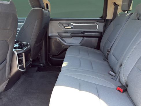 Used 2020 RAM 1500 Big Horn AWD/4WD image 23