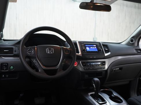 Used 2019 Honda Ridgeline Sport image 11