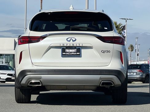 Used 2022 INFINITI QX50 Luxe image 5