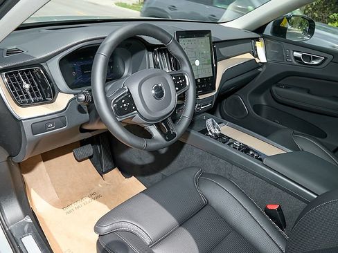 New 2026 Volvo XC60 B5 Ultra w/ Climate Package AWD/4WD image 12