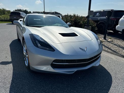 Used 2016 Chevrolet Corvette Stingray Coupe w/ 2LT Preferred Equipment Group RWD image 19