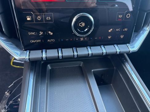 New 2026 GMC Acadia Elevation image 22