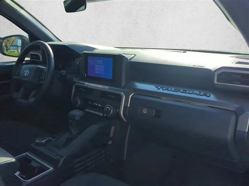 Used 2024 Toyota Tacoma SR5 AWD/4WD image 27