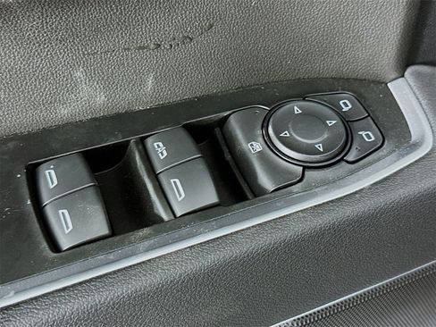 New 2026 Chevrolet Silverado 1500 LT image 18