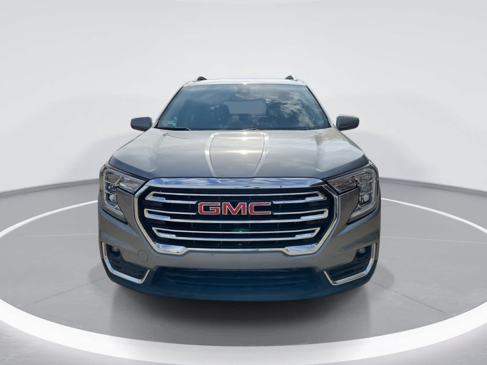 Used 2023 GMC Terrain SLT FWD image 3