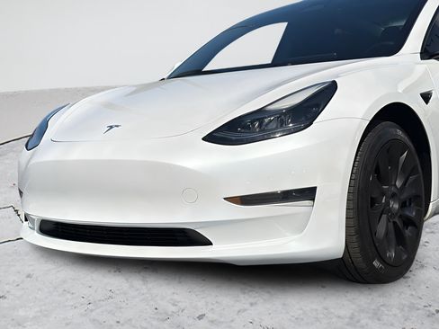 Used 2023 Tesla Model 3 Standard Range RWD image 30