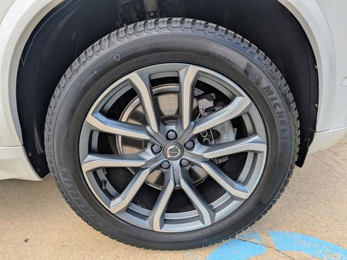Used 2019 Volvo XC90 T5 Momentum w/ Advanced Package AWD/4WD image 12