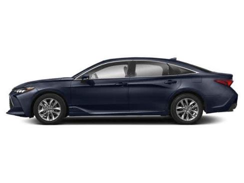 Used 2022 Toyota Avalon XLE w/ Moonroof Package FWD image 3