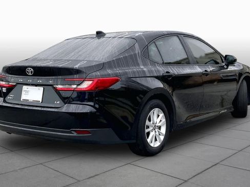 Used 2025 Toyota Camry LE AWD/4WD image 13