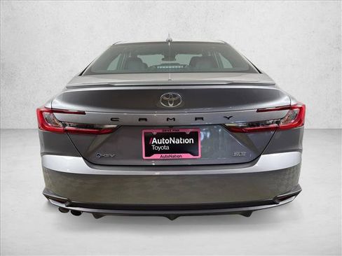 Used 2026 Toyota Camry SE FWD image 4