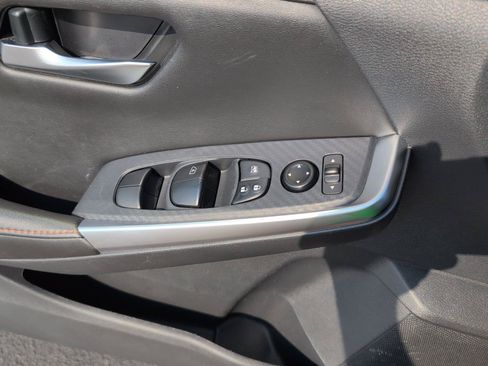 Used 2025 Nissan Sentra SR FWD image 16