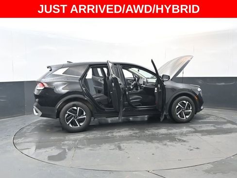 Used 2023 Kia Sportage LX image 30