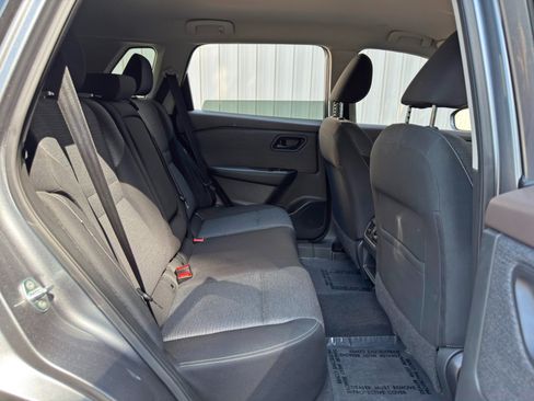 Used 2022 Nissan Rogue S FWD image 31