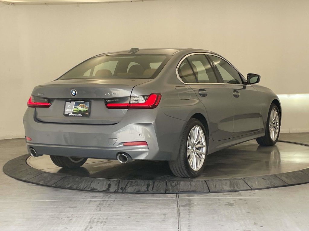 Used 2024 BMW 330i xDrive Sedan w/ Premium Package AWD/4WD image 5