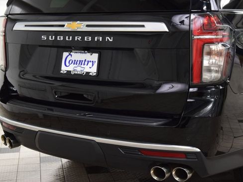 Used 2023 Chevrolet Suburban High Country AWD/4WD image 21