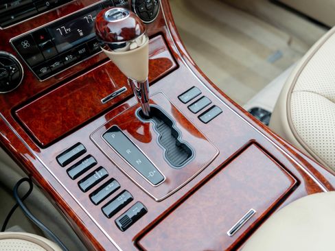 Used 2007 Maybach 57 image 25