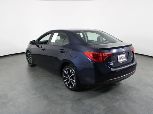 Used 2018 Toyota Corolla SE image 3