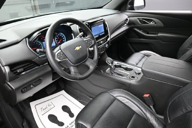 Used 2023 Chevrolet Traverse LT FWD image 19