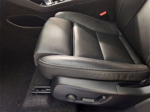 Used 2025 Volvo XC40 B5 Ultra w/ Protection Package Premier image 25