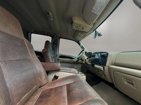 Used 2005 Ford F350 King Ranch AWD/4WD image 15
