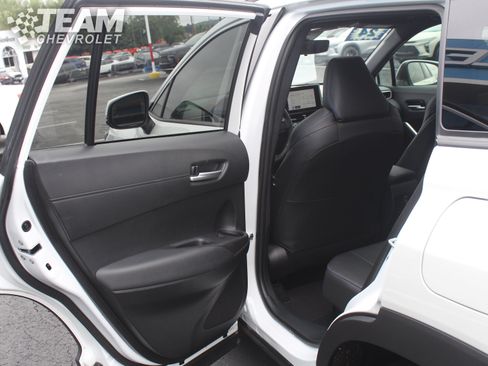 Used 2024 Toyota Corolla Cross AWD Hybrid w/ Convenience Package image 19