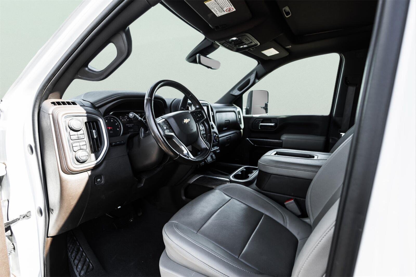Used 2022 Chevrolet Silverado 3500 LTZ w/ LTZ Plus Package AWD/4WD image 10