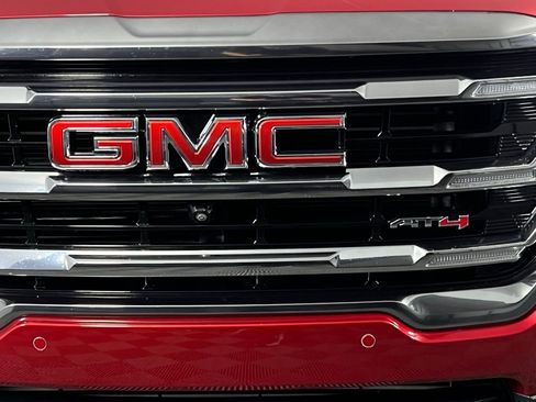 Used 2024 GMC Terrain AT4 w/ Infotainment Package II image 13