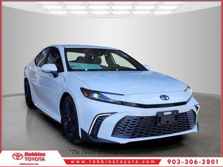 Used 2025 Toyota Camry SE video 1