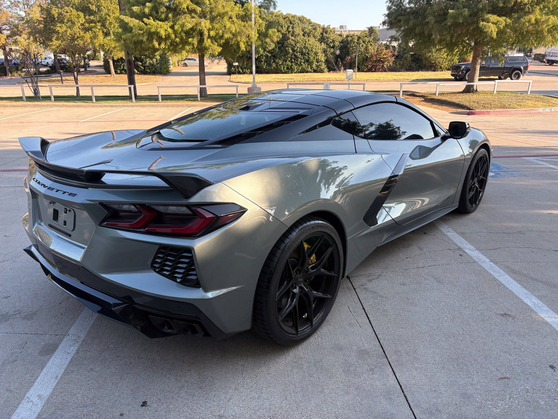 Used 2023 Chevrolet Corvette Stingray Preferred Cpe w/ Z51 Performance Package RWD image 4