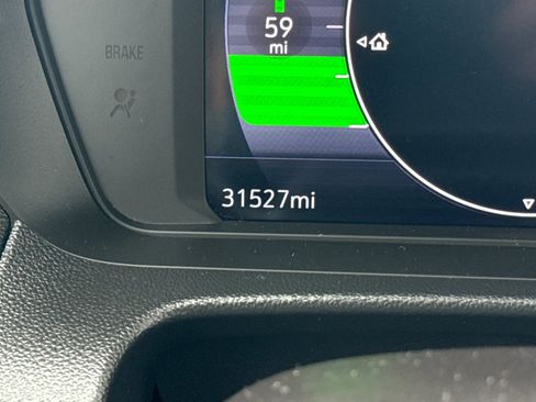 Used 2022 Chevrolet Bolt EUV LT image 47