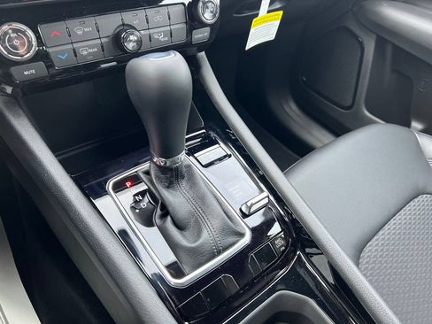 New 2026 Jeep Compass Latitude AWD/4WD image 33