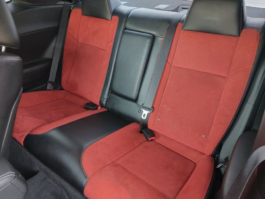 Used 2016 Dodge Challenger R/T Scat Pack w/ Leather Interior Group RWD image 14