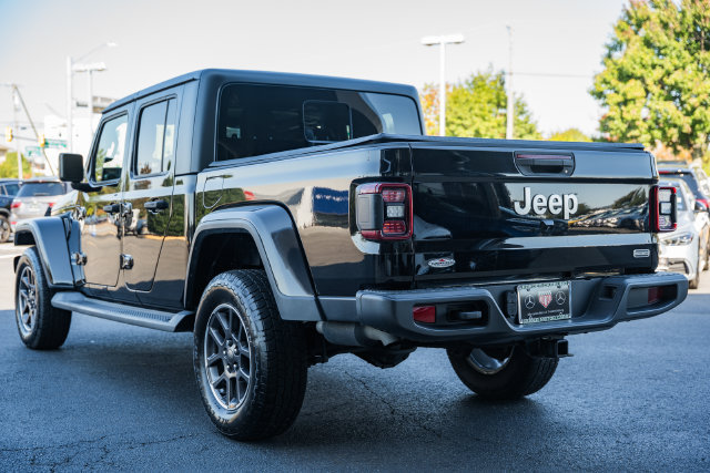 Used 2020 Jeep Gladiator Overland AWD/4WD image 5