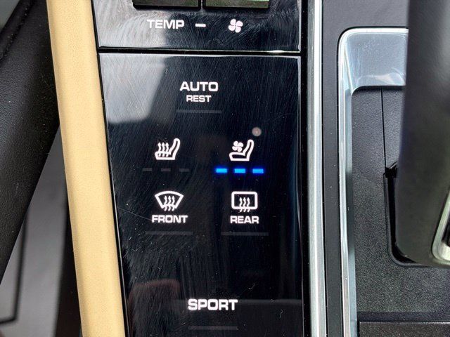 Used 2019 Porsche Cayenne S AWD/4WD image 4