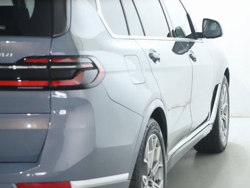 Used 2026 BMW X7 xDrive40i AWD/4WD image 51
