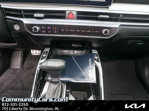 New 2026 Kia Sorento SX AWD/4WD image 17
