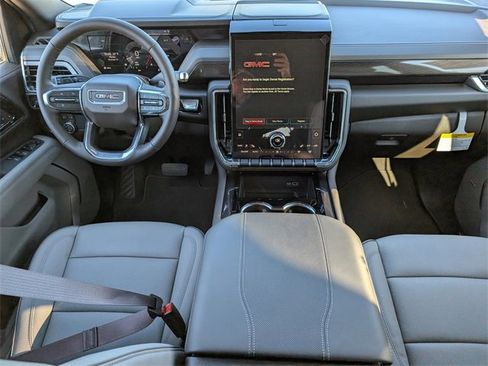 New 2026 GMC Yukon XL Elevation image 8