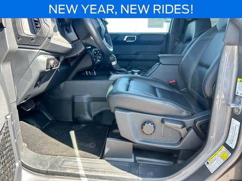 New 2025 Ford Bronco Badlands image 13