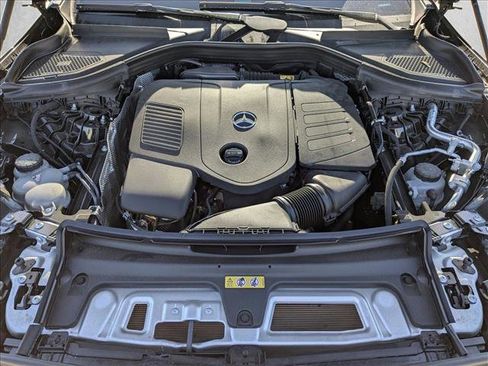 Used 2024 Mercedes-Benz GLC 300 image 22