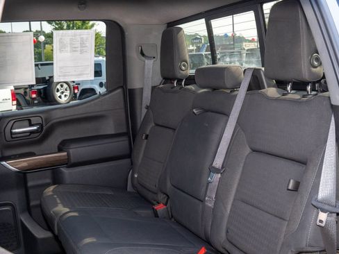 Used 2021 Chevrolet Silverado 1500 LT Trail Boss w/ Convenience Package II AWD/4WD image 17