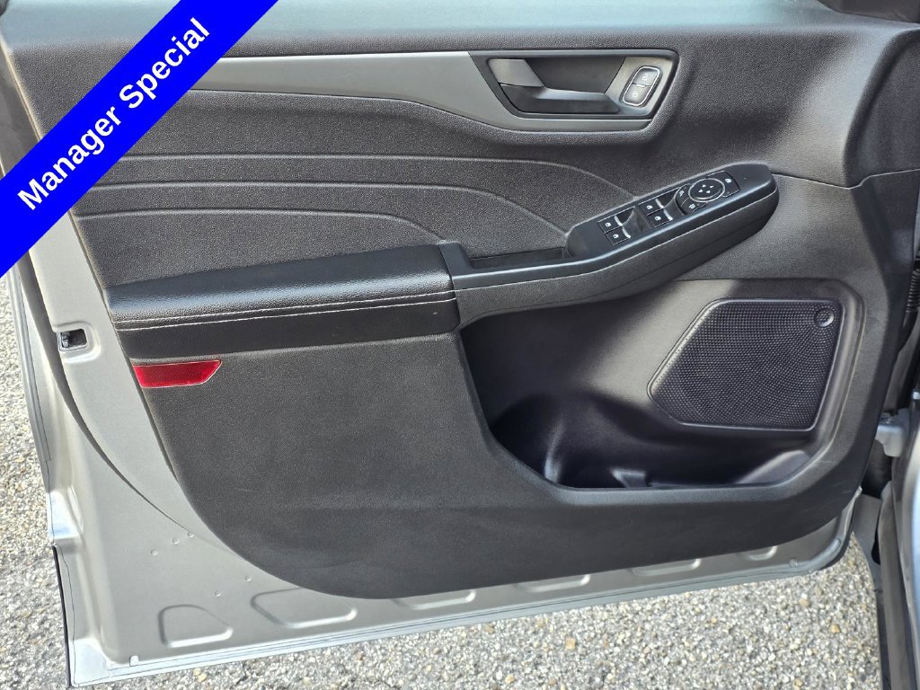 Used 2024 Ford Escape Active w/ Cold Weather Package FWD image 33