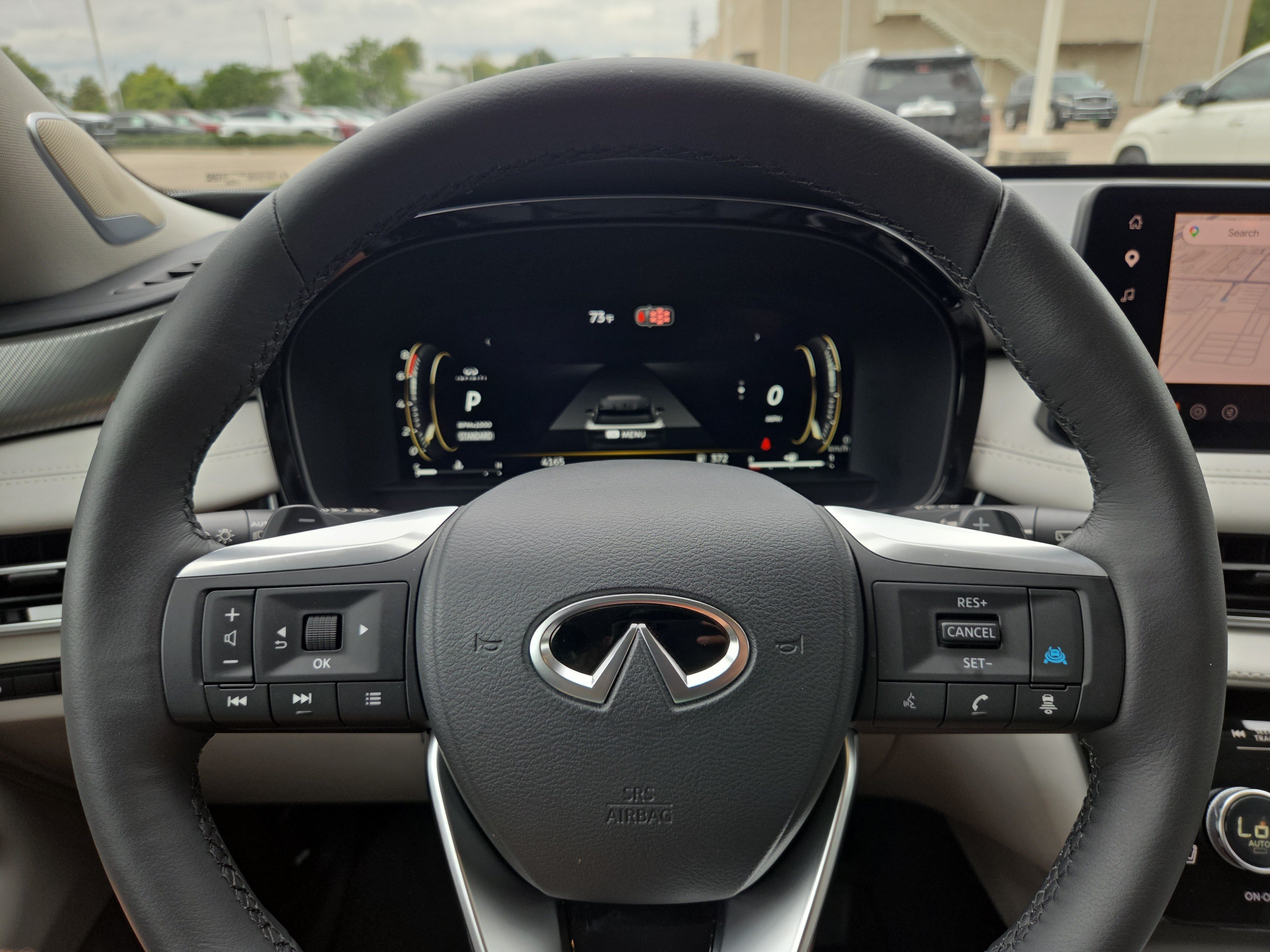 Used 2027 INFINITI QX60 Luxe w/ Cargo Package FWD image 11