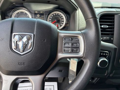 Used 2021 RAM 1500 Classic SLT RWD image 20