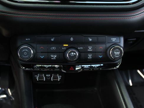 Used 2023 Dodge Durango GT AWD/4WD image 20