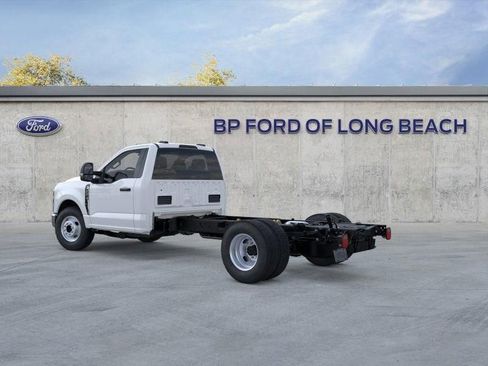 New 2026 Ford F350 XL w/ XL Chrome Package RWD image 4