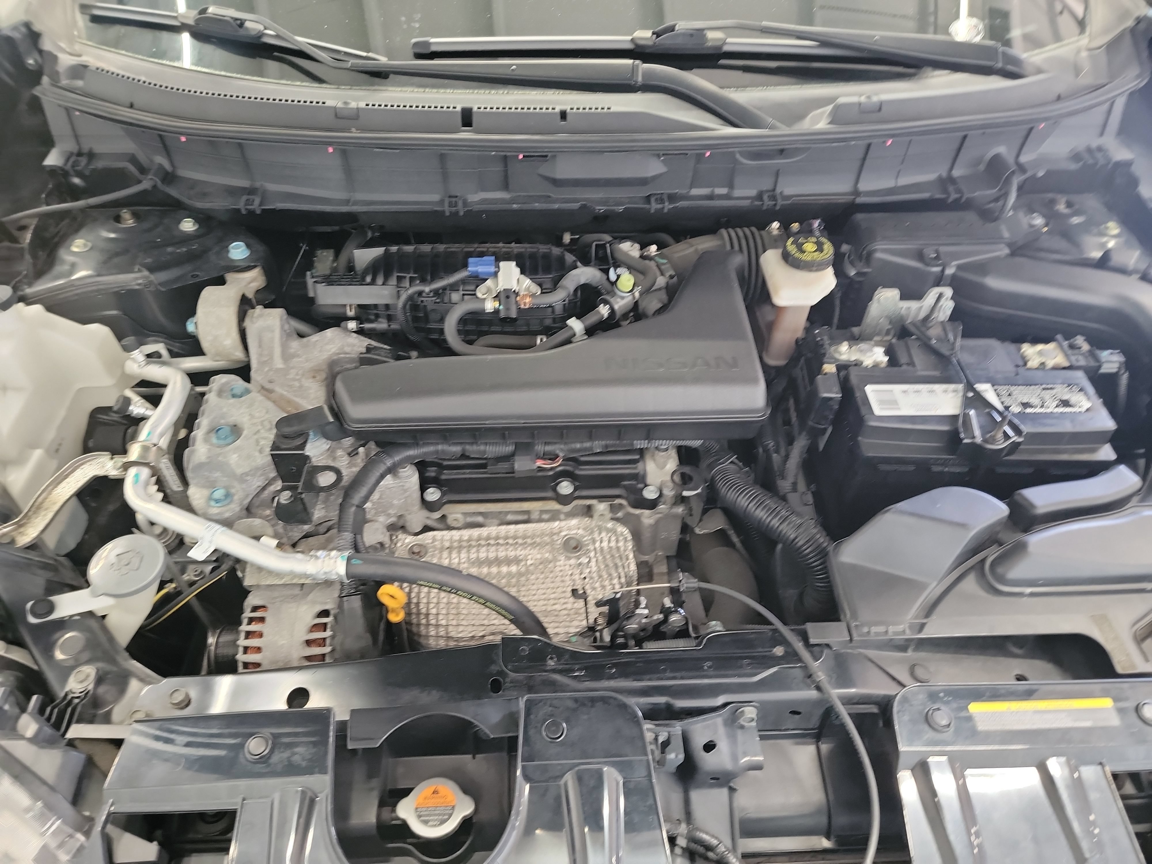 Used 2017 Nissan Rogue SV AWD/4WD image 24