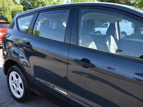 Used 2019 Ford Escape S FWD image 31